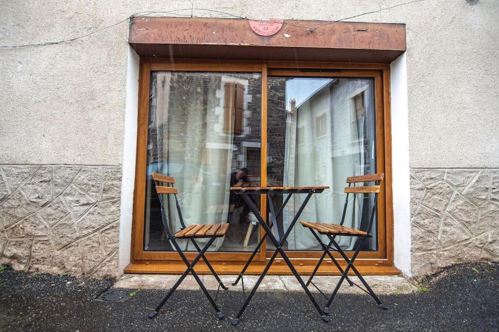 Ferienwohnung Magnifique Studio Au Coeur De Saint Paulien Exterior foto