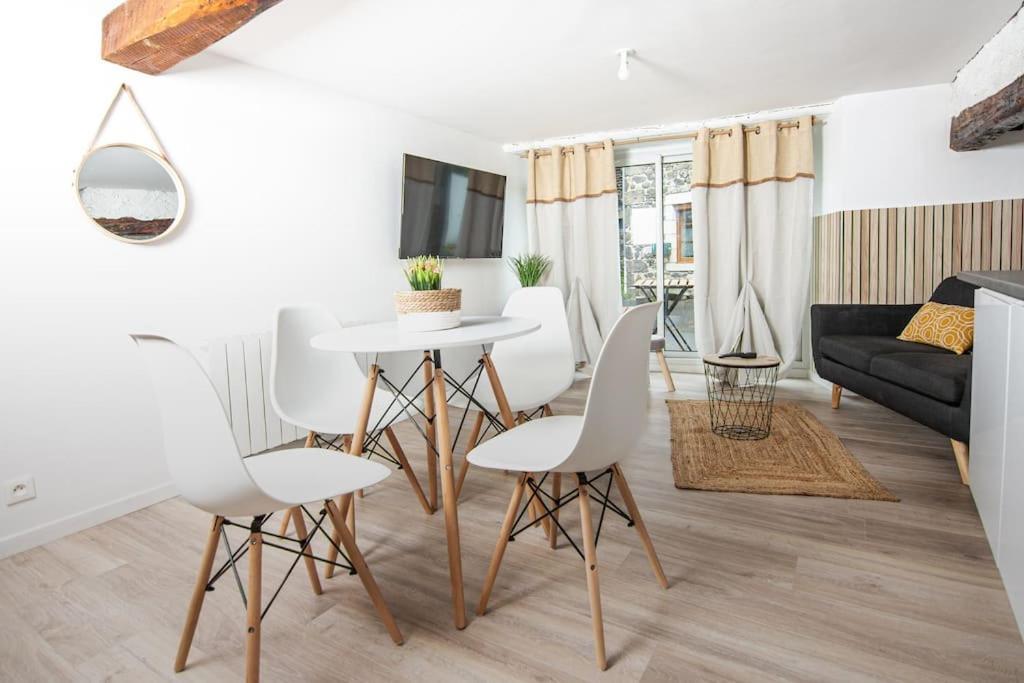 Ferienwohnung Magnifique Studio Au Coeur De Saint Paulien Exterior foto