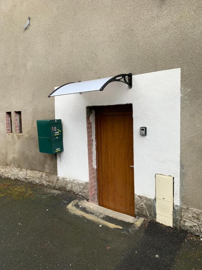 Ferienwohnung Magnifique Studio Au Coeur De Saint Paulien Exterior foto